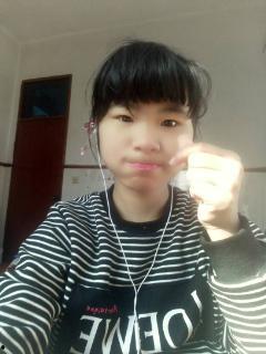 千玺被打屁屁照片大全,可爱瞬间大盘点